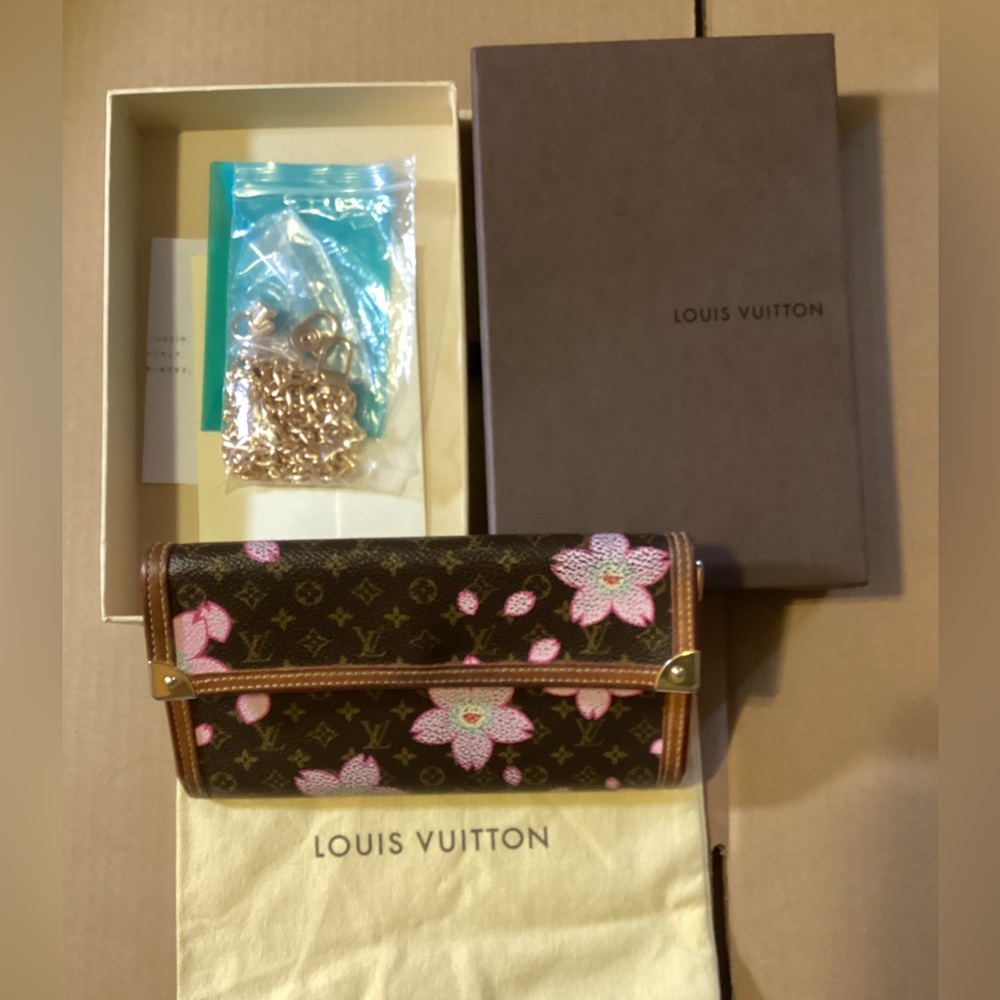 LOUIS VUITTON  Porte Tresor Cherry Blossom Wallet  DATE STAMPED TH0023 W/COA